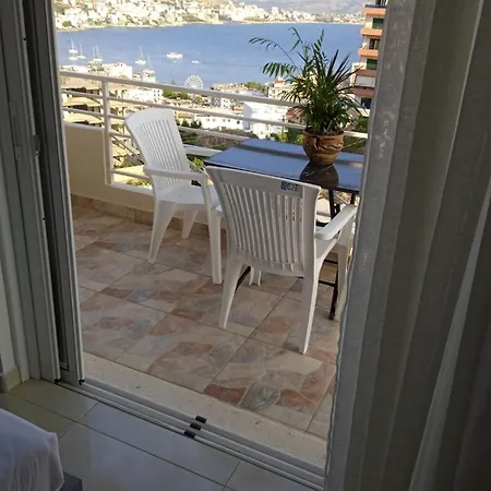 Mariana Apartment
