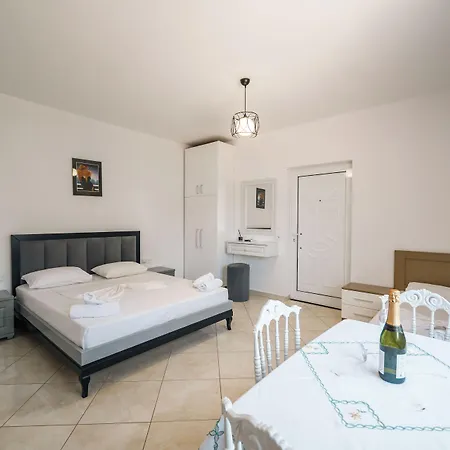 Mariana Apartment *