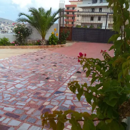 Mariana Apartment